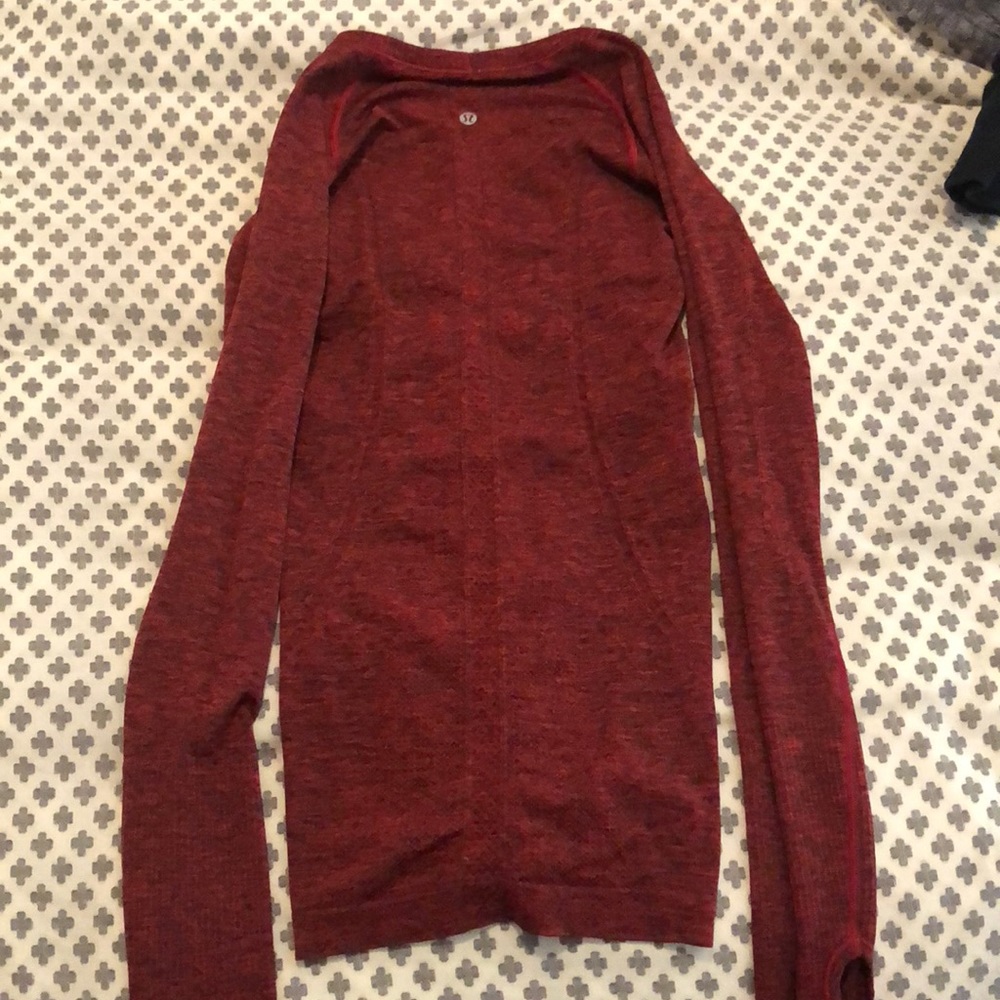Lululemon thermal running top